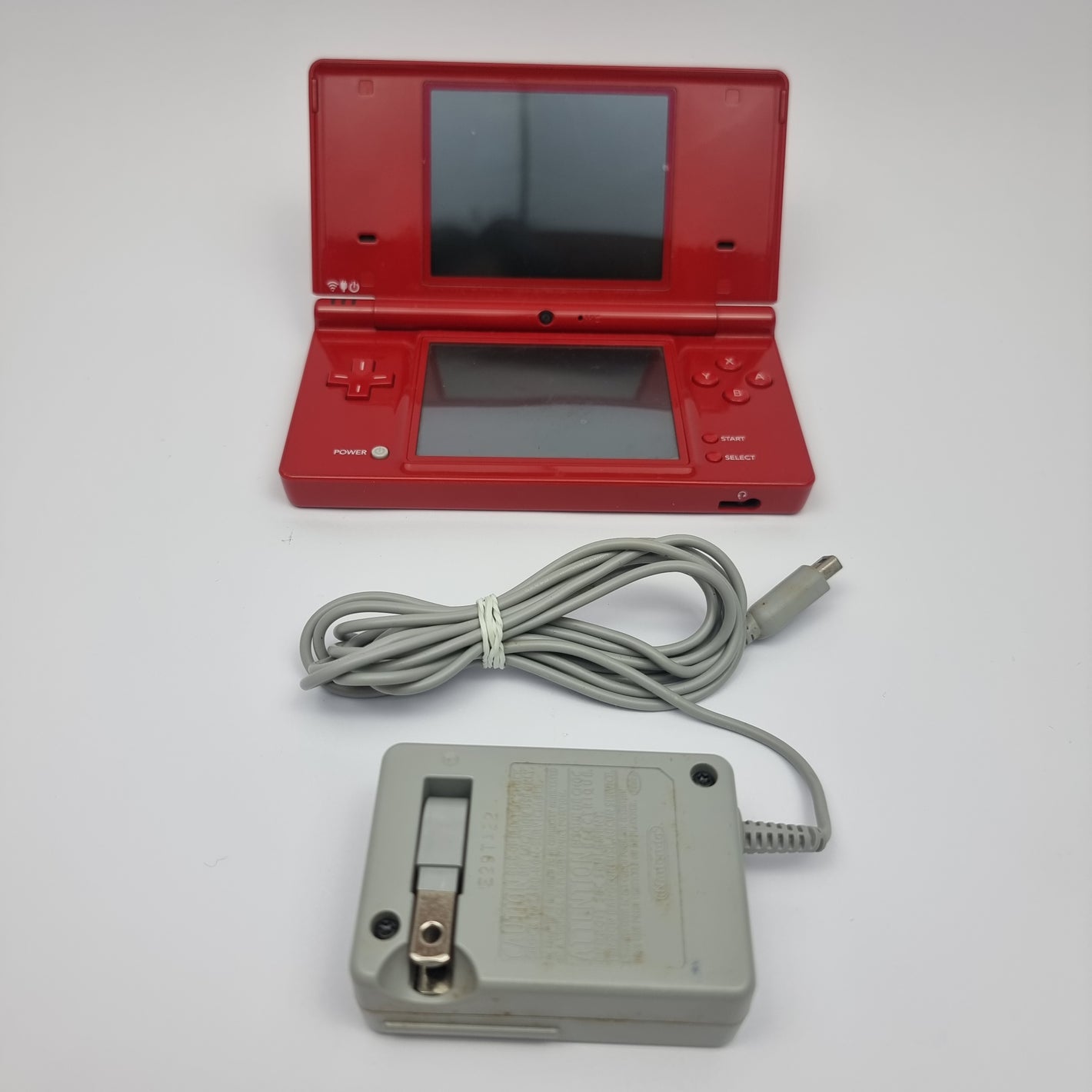 Nintendo DSi - Red (Japanese Language/Display)