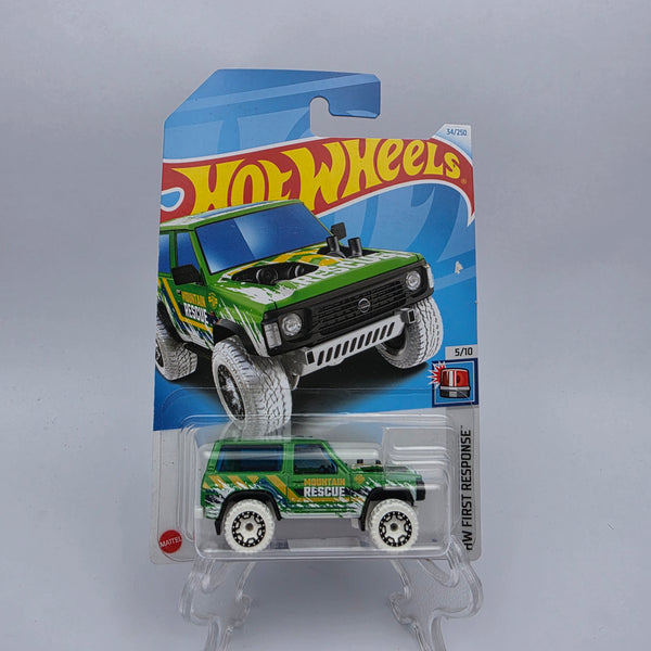 HotWheels - Nissan Patrol Custom (Green)