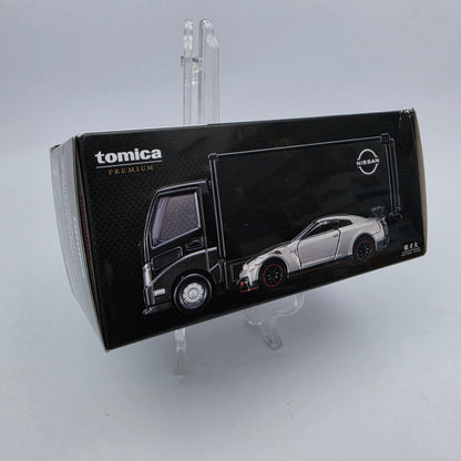 Takara Tomy - Nissan GT-R Nismo Special Edition