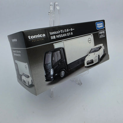 Takara Tomy - Nissan GT-R