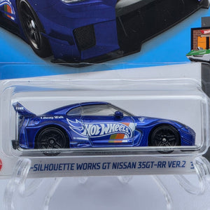 HotWheels - Liberty Walk LB-Silhoutte Works GT Nissan 35GT-RR Ver.2