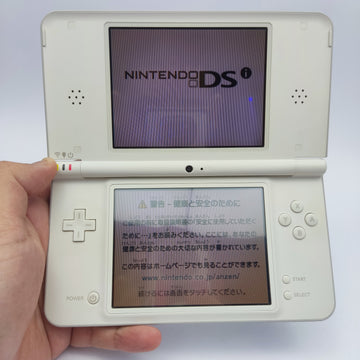 Nintendo DSi LL - White